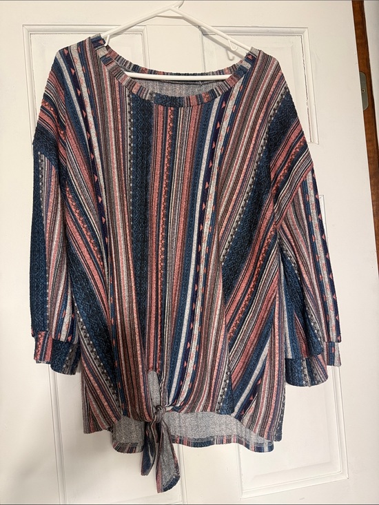 unknown Tops - Striped Tie-Hem Women's Top in Navy and Coral